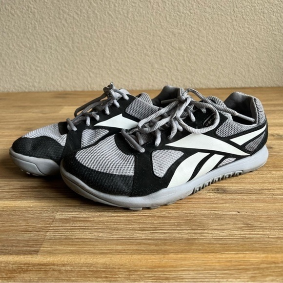 Reebok Black and Gray Athletic Shoes with Mesh Upper - Picture 1 of 11